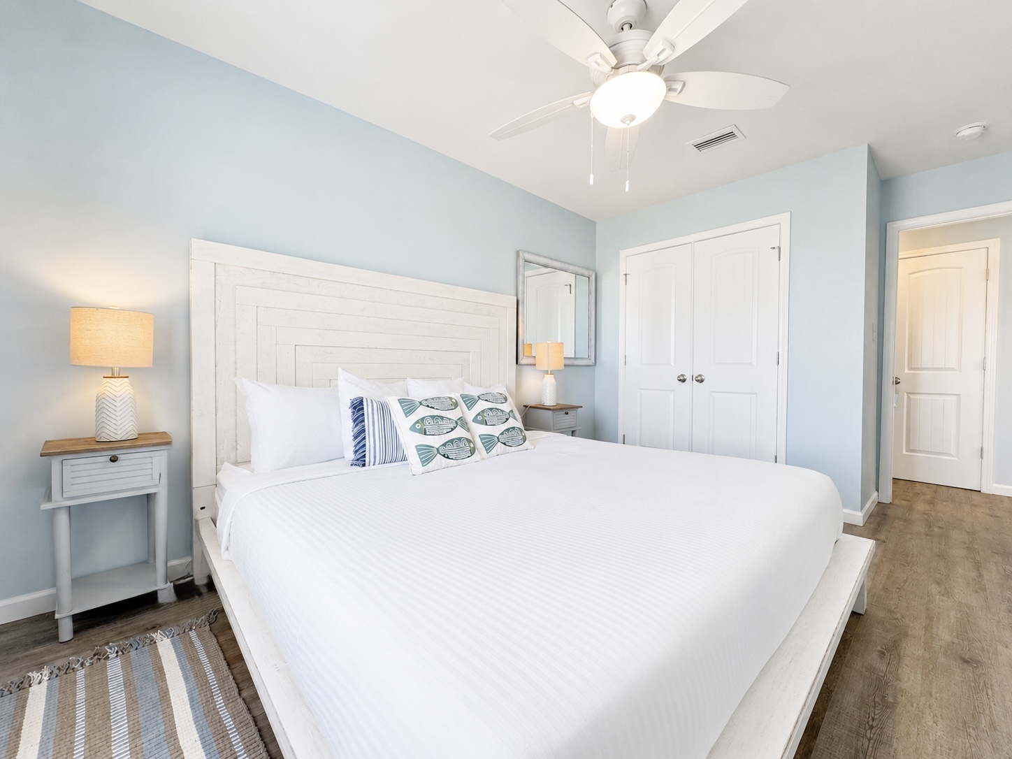 King bedroom at Good Tides Only
